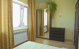 Гостевой дом Guest House Panorama  Ялта Апартаменты с видом на море-12